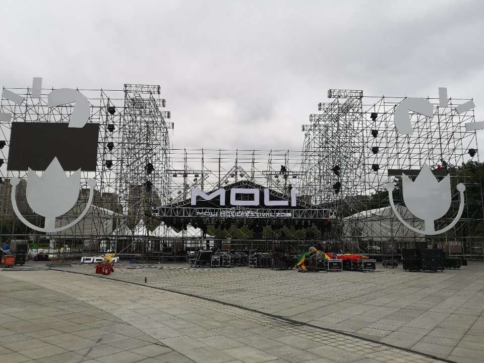 一場跨年音樂節舞臺租賃設備需要花費的資金多不多呢？