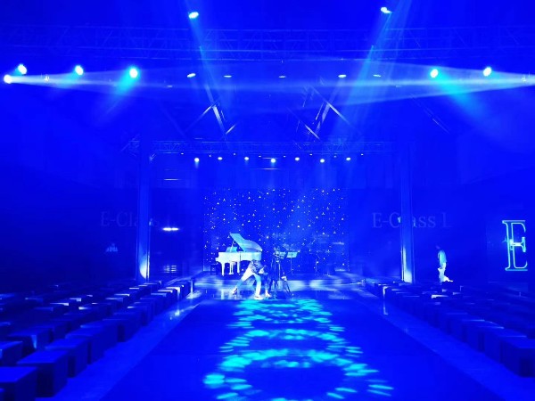 寧波舞臺燈光租賃消費者怎能不考慮這些？