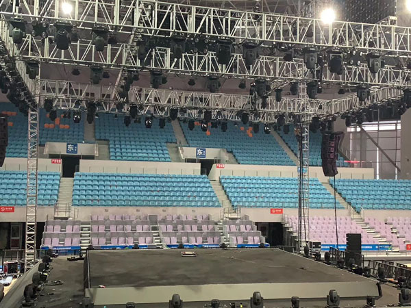慈溪體育館舞臺(tái)燈光租賃案例