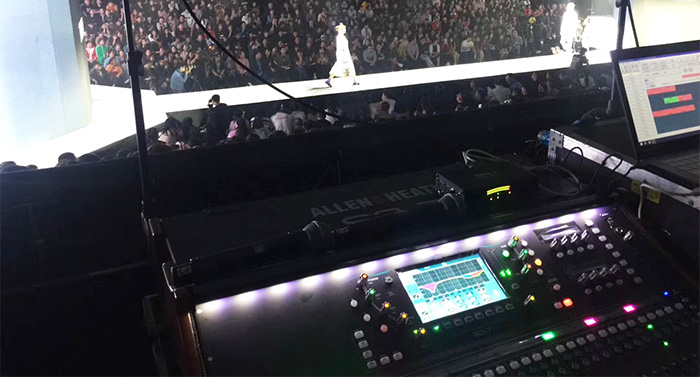 唐獅2018夏季新品服飾發布會舞臺租賃案例