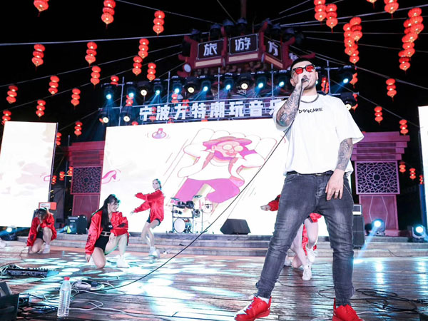 寧波方特潮玩音樂(lè)節(jié)燈光音響租賃案例