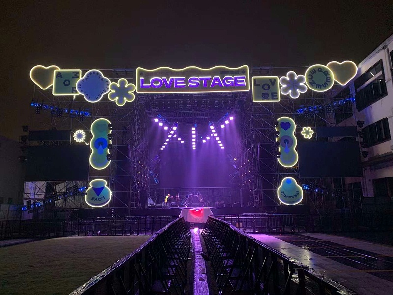 舞臺(tái)燈光租賃公司如何量身打造有吸引魔力的演出？