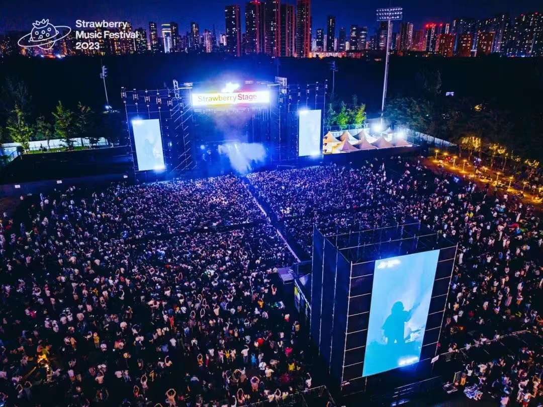 考察企業(yè)搭配性價好的舞臺租賃設(shè)備