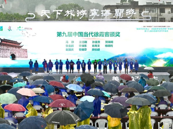 寧海開游節舞臺雷亞架租賃成功案例